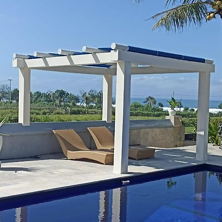 Medewi Manor Apart otel Airsatang Dış mekan fotoğraf