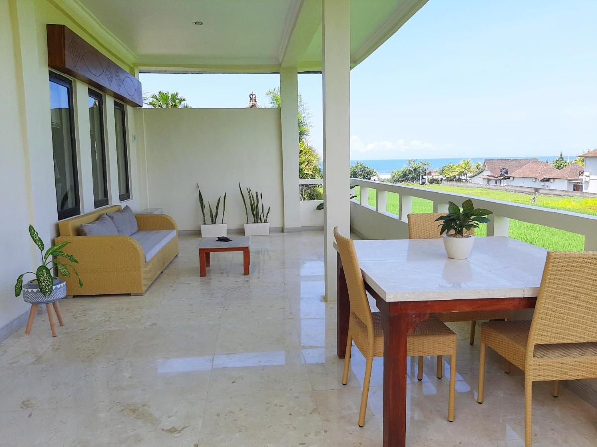 Medewi Manor Apart otel Airsatang Dış mekan fotoğraf