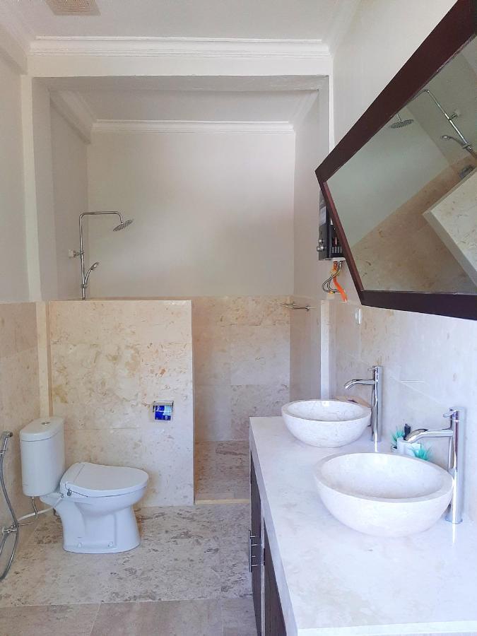 Medewi Manor Apart otel Airsatang Dış mekan fotoğraf