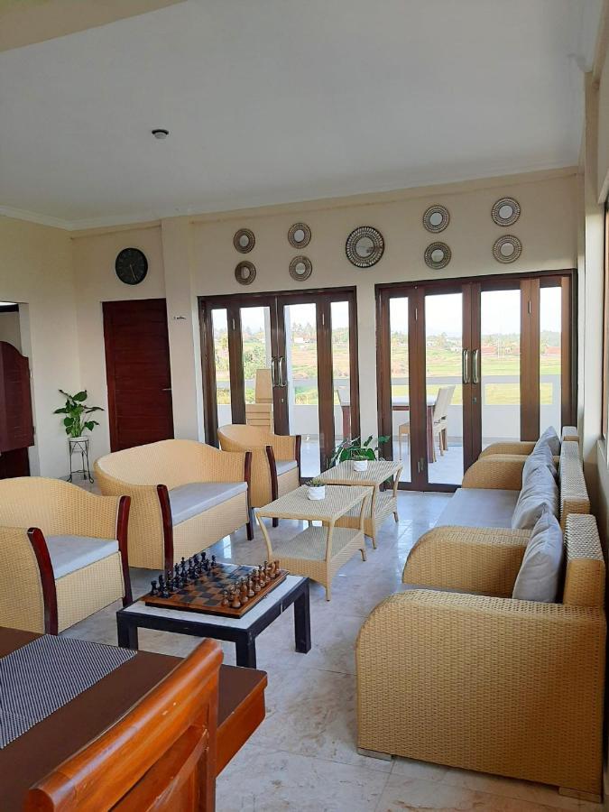 Medewi Manor Apart otel Airsatang Dış mekan fotoğraf