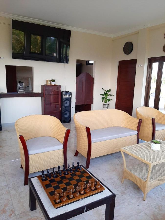Medewi Manor Apart otel Airsatang Dış mekan fotoğraf
