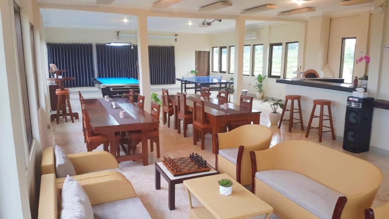 Medewi Manor Apart otel Airsatang Dış mekan fotoğraf
