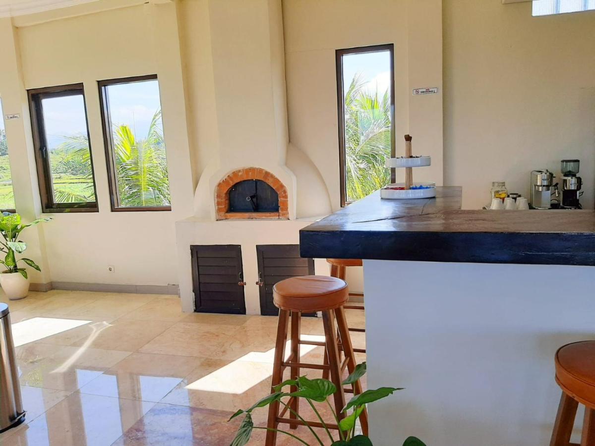 Medewi Manor Apart otel Airsatang Dış mekan fotoğraf