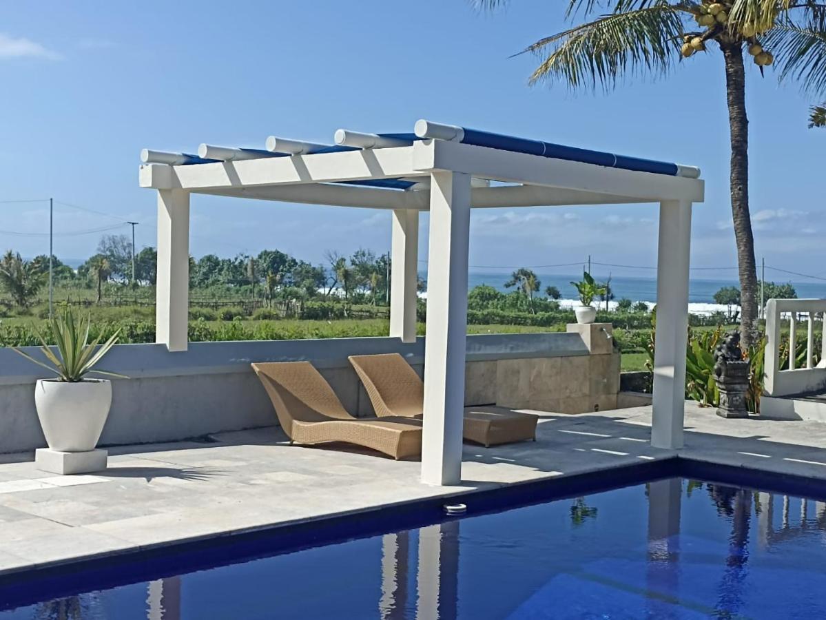 Medewi Manor Apart otel Airsatang Dış mekan fotoğraf
