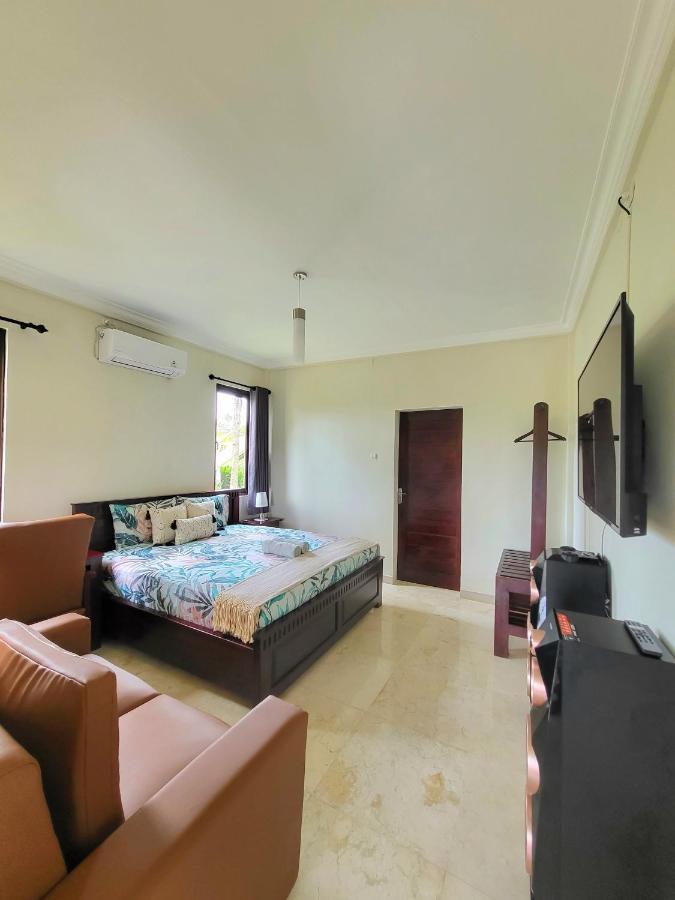 Medewi Manor Apart otel Airsatang Dış mekan fotoğraf
