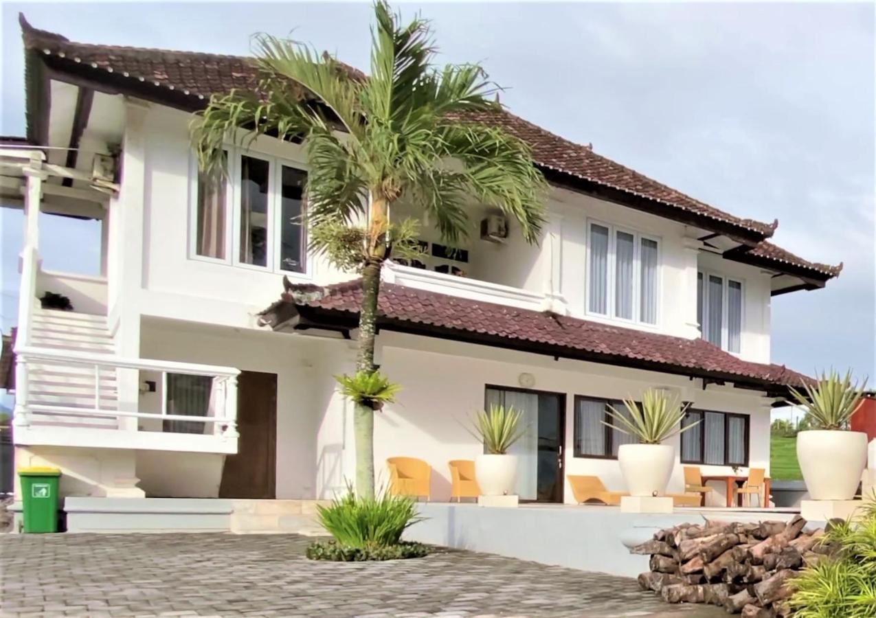 Medewi Manor Apart otel Airsatang Dış mekan fotoğraf