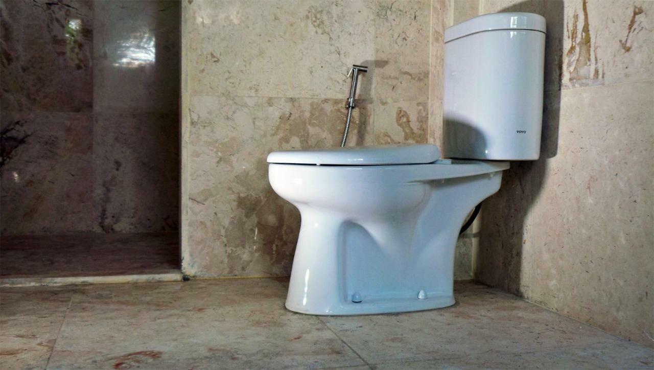 Medewi Manor Apart otel Airsatang Dış mekan fotoğraf