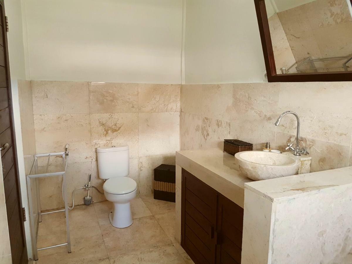 Medewi Manor Apart otel Airsatang Dış mekan fotoğraf